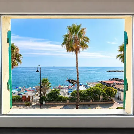 Loft Fronte Mare, Sotto Casa, A-c Apartment
