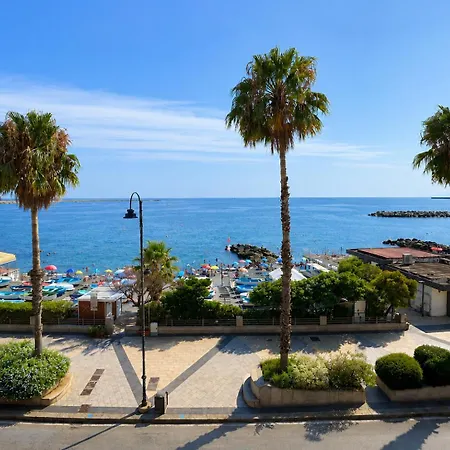 Loft Fronte Mare, Sotto Casa, A-c Apartment Genoa